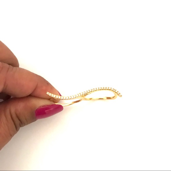 LC Gold and CZ Two Finger Ring Size 6/7  EUC! - Picture 5 of 8